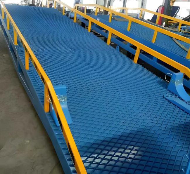 上蔡移动式液压登车桥